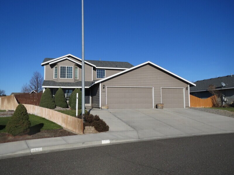 Foto principal - 7807 Vendovi Dr