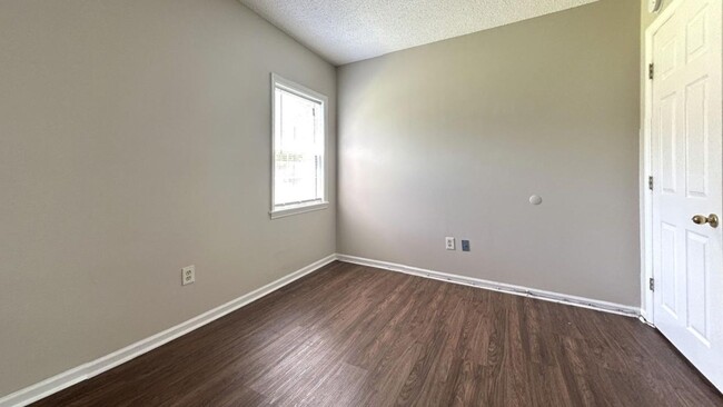 Foto del edificio - 2 bed / 1 bath ~ Ladson, SC