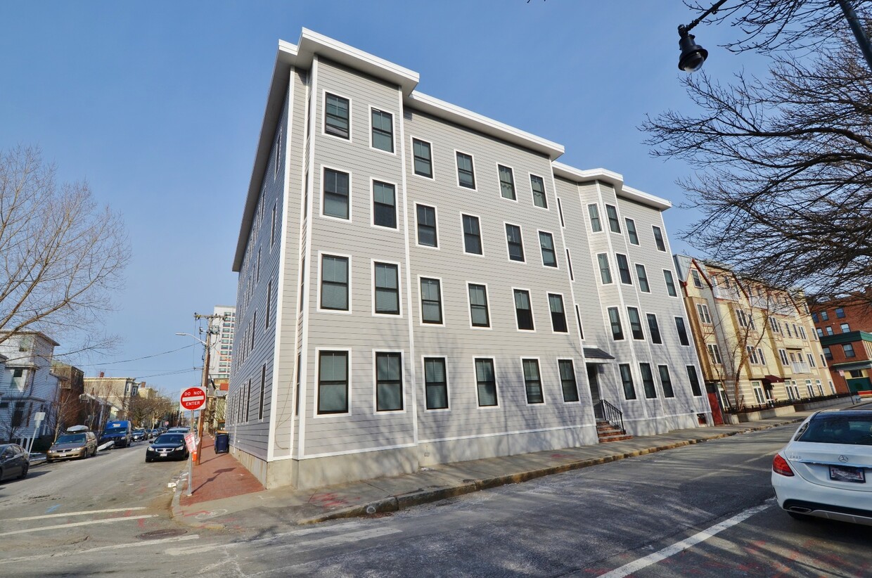 Edificio - 35 Brookline Apartments