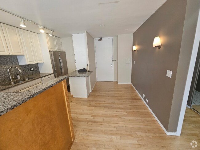 Building Photo - 4800 S Chicago Beach Dr