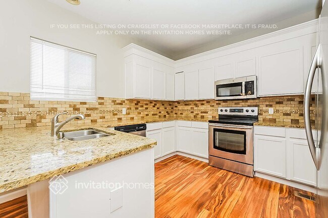 Foto del edificio - 15645 E 99th Ave