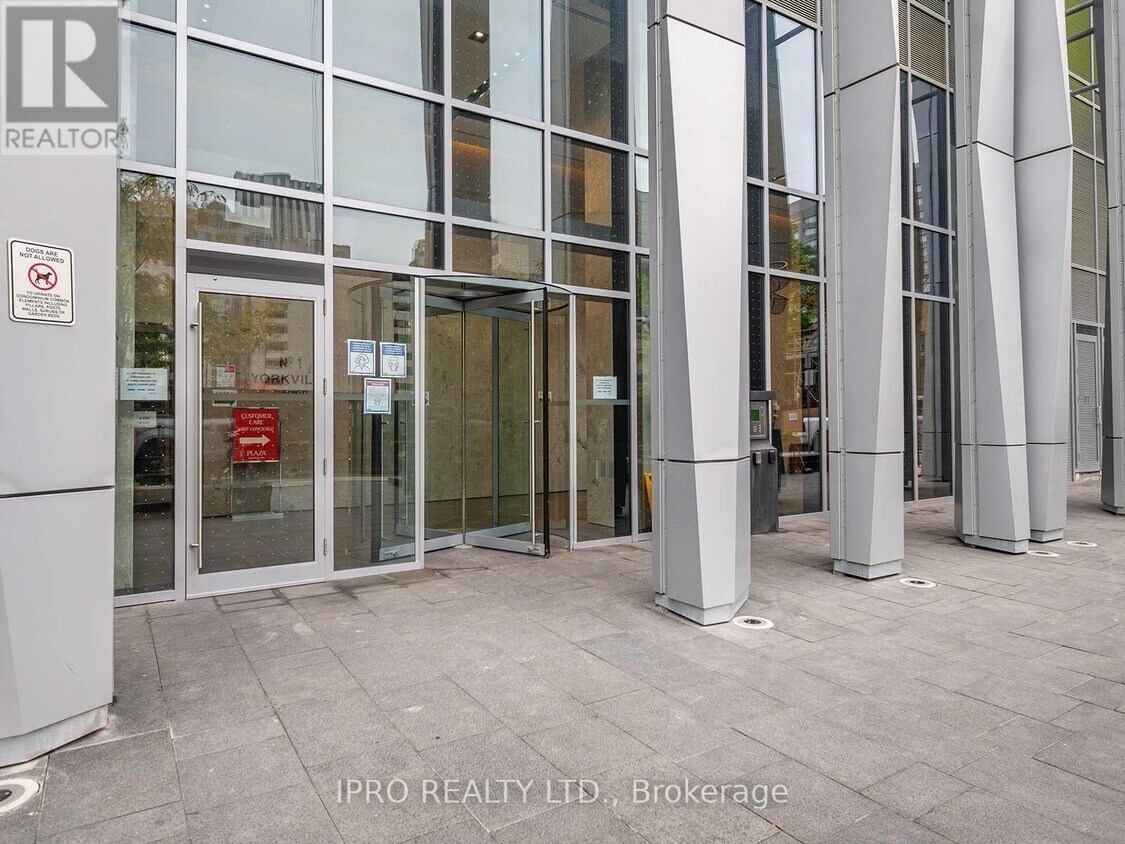 Primary Photo - 1 Yorkville Ave