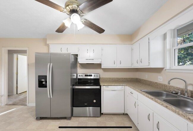 Foto del edificio - 2911 Anderson Rd