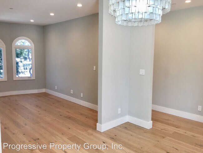 Building Photo - 1875-1877 Lombard St