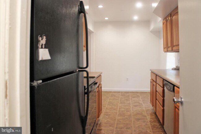 Building Photo - 3032 Churchill Ct