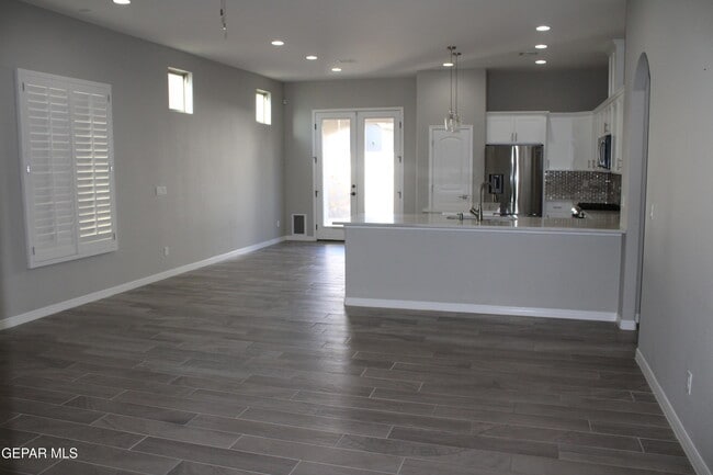 Foto del edificio - 754 Flexford St