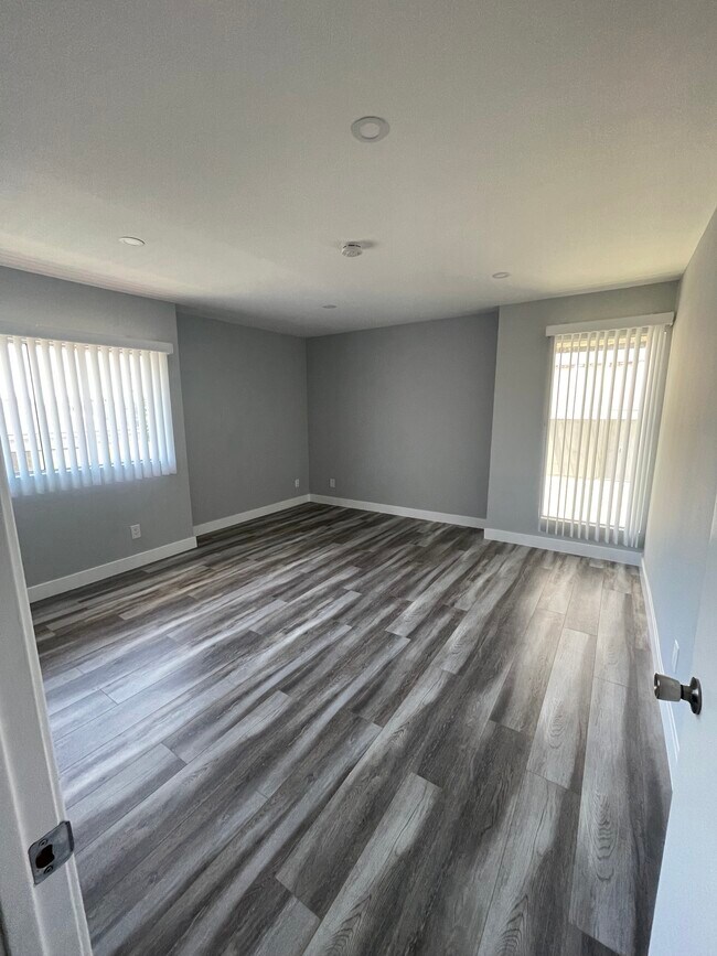 Master Bedroom - 814 E Elk Ave