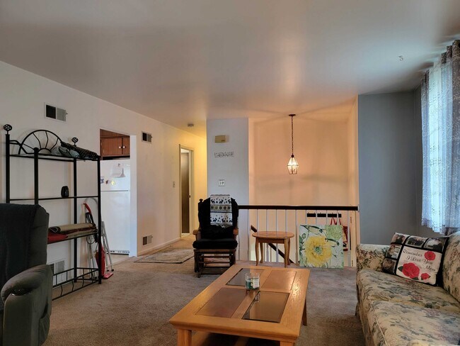 Foto del edificio - 255 Shenk Ave