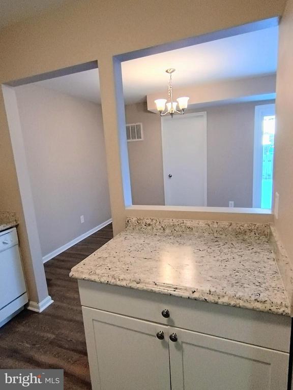 Foto del edificio - 337 Clay St