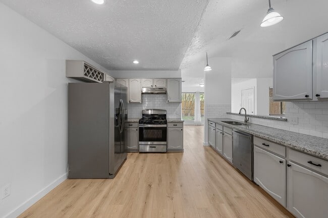 Foto del edificio - 22307 Silver Morning Cir