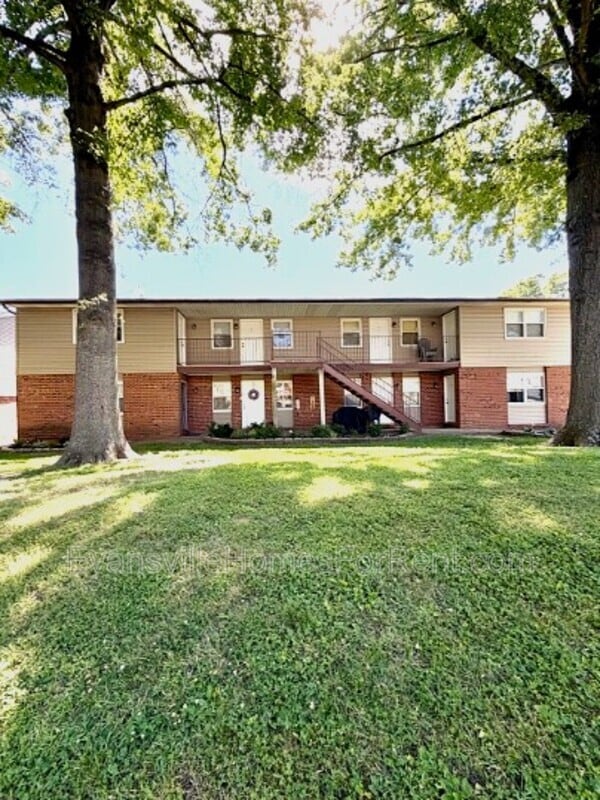 Building Photo - 426 S Bosse Ave
