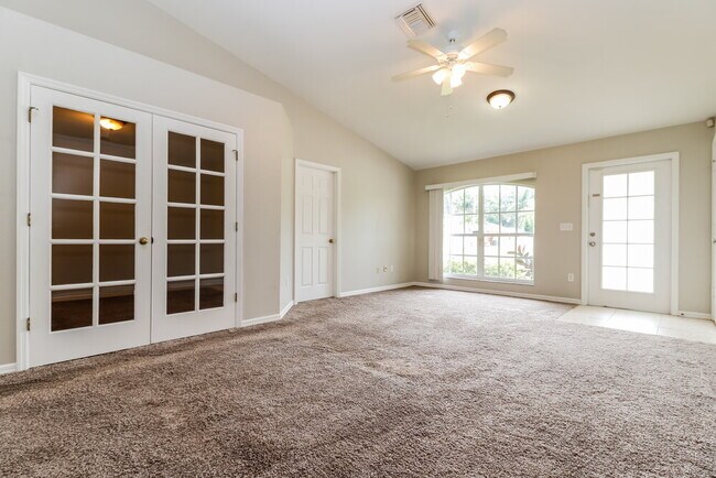 Foto del edificio - 1828 SW 10th Terrace