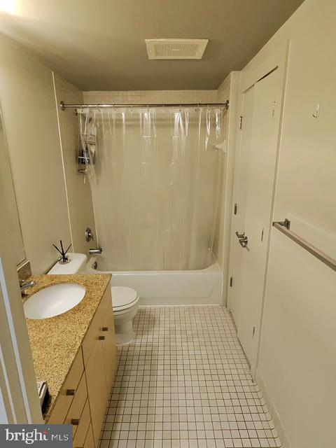 Foto principal - 1375 Kenyon St NW