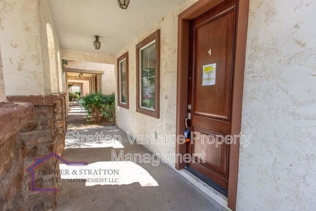 Building Photo - 4266 E Vest Ave