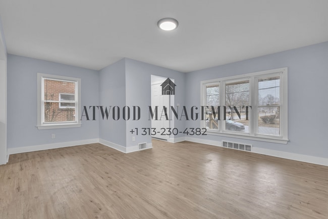 Foto del edificio - This beautifully updated 3-bedroom, 1-bath single-family home is ready for move-in!