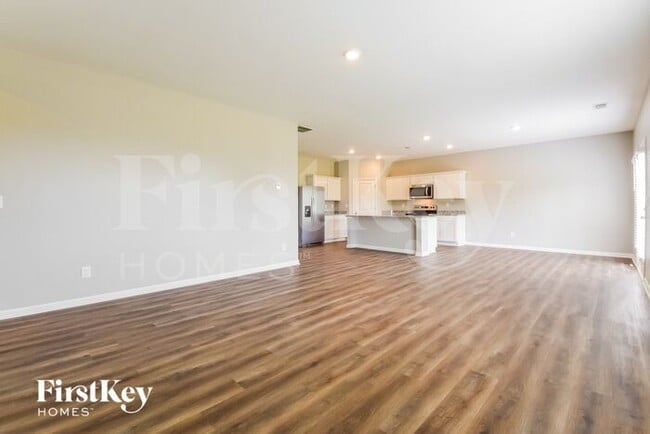 Building Photo - 333 San Vito Wy