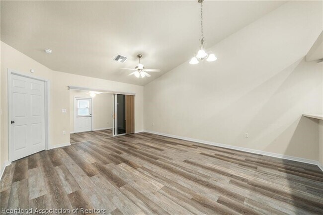 Foto del edificio - 1969 Pine Key Blvd