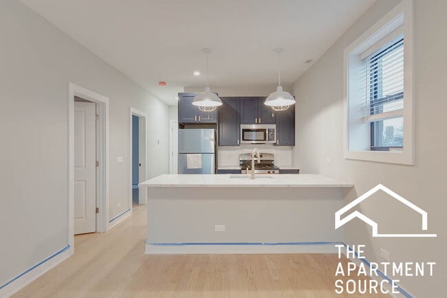 Photo - 4409 N Seeley Ave Apartment