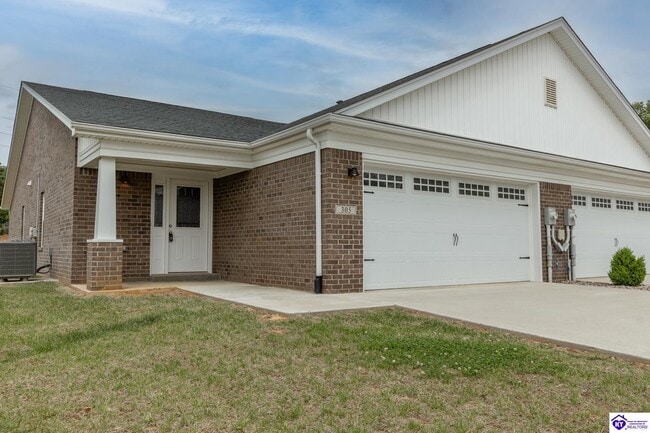 Building Photo - 305 Breckinridge Cir