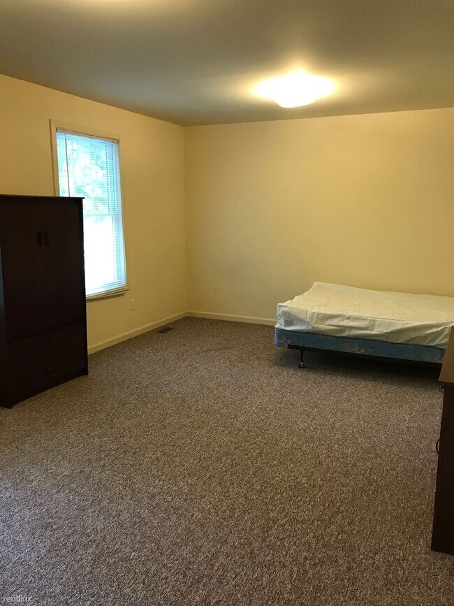 Foto del edificio - 4 br, 2 bath House - 1417 Broadway St Apt ...