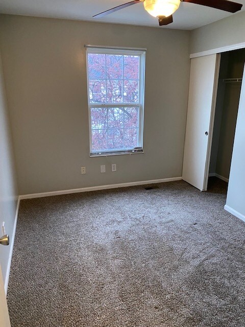 Building Photo - 6068 Georges Park Dr