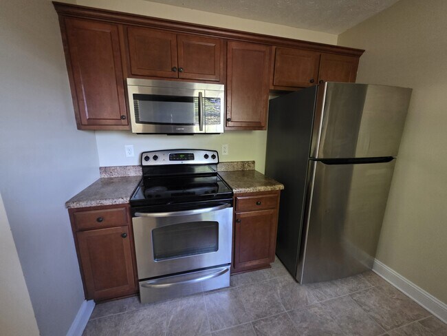 Foto del edificio - 3507 Dundle Rd