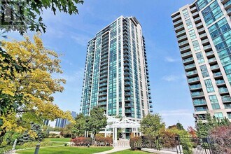 Building Photo - 88 Grangeway Ave