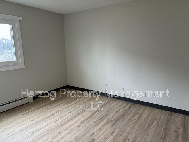Foto del edificio - 307 27th St SW