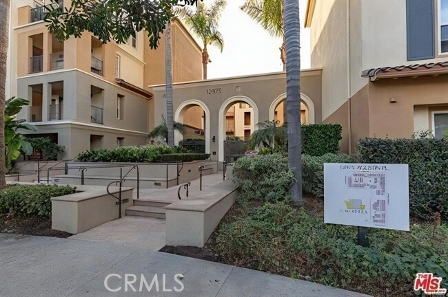 Building Photo - 12975 Agustin Pl