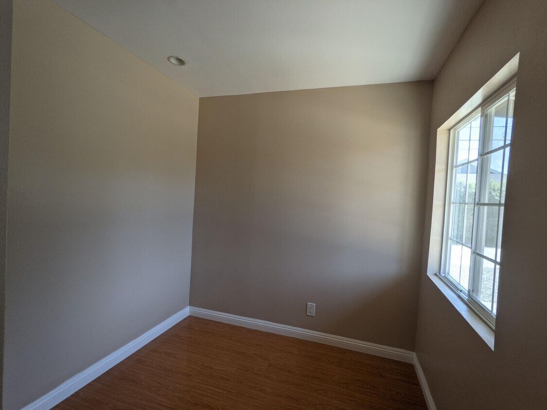 Foto principal - 706 Vassar St