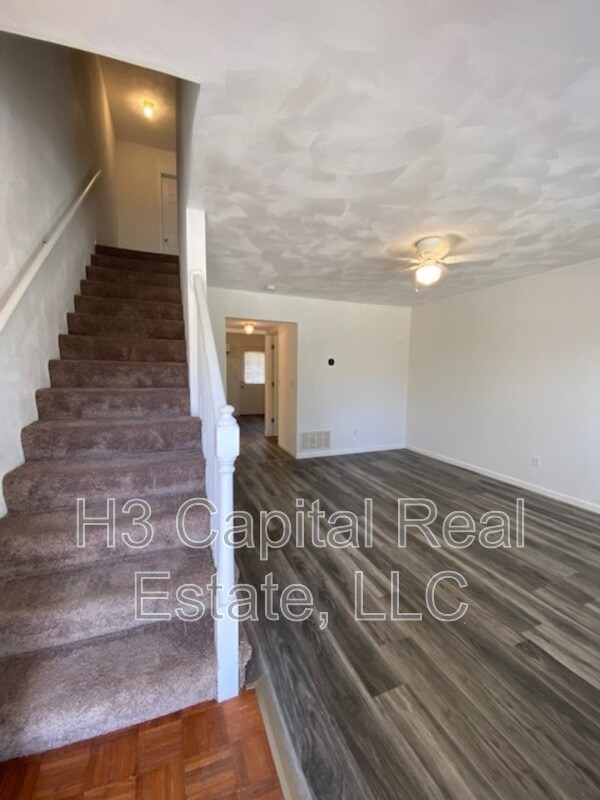 Foto del edificio - 118 Autumn Pine Dr