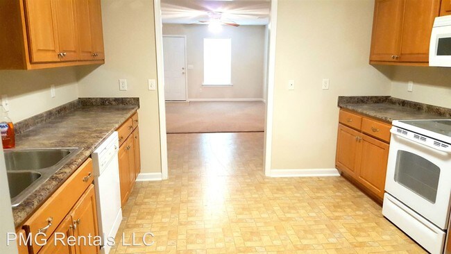 Foto del edificio - 2305 Brad Ln