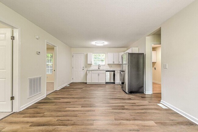 Foto del edificio - 3 Bedroom 1 Bathroom Home in Jonesborough, TN