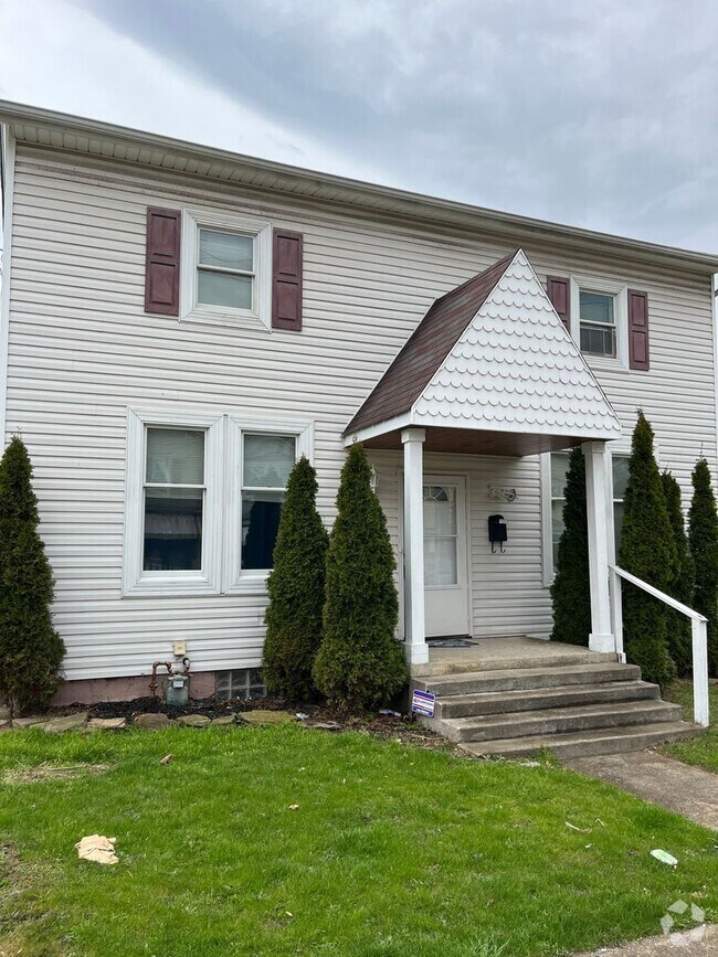 Elliot Apartments for Rent with Parking Pittsburgh, PA 6 Rentals