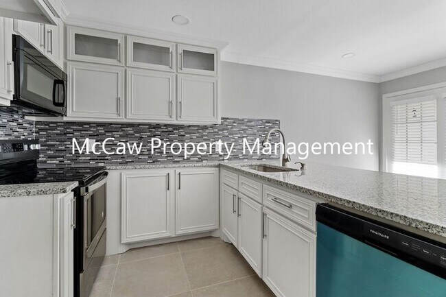 Building Photo - 1513 E Interstate 30