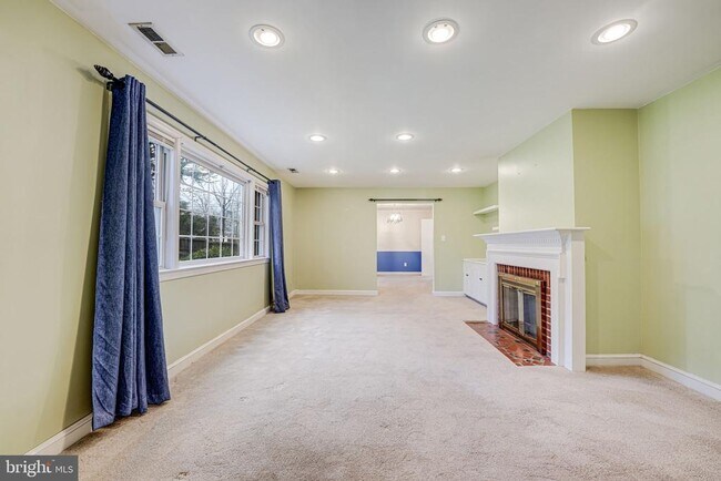 Foto del edificio - 5809 Saratoga St