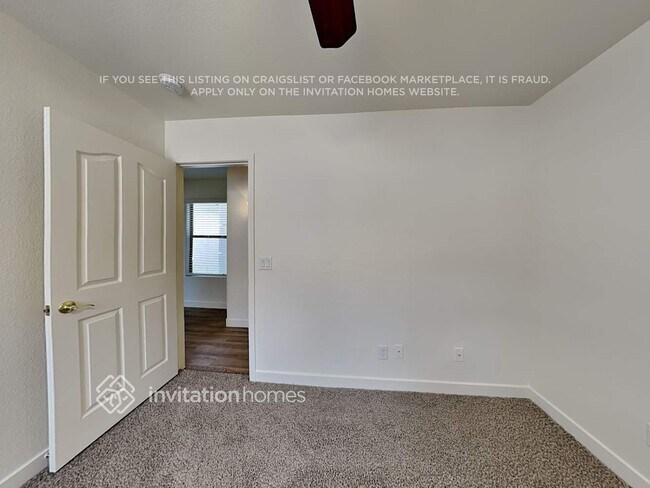 Foto del edificio - 9157 W Salter Dr