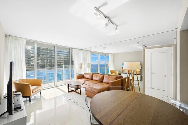 Foto del edificio - 495 Brickell Ave