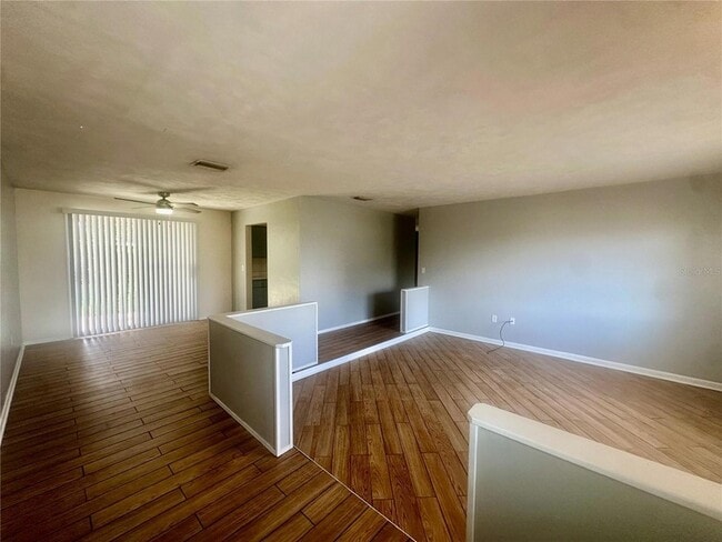 Building Photo - 141 Poe Dr