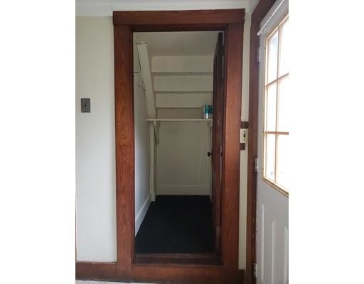 Building Photo - 76 Elm St