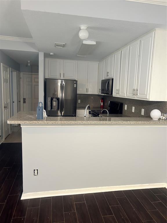 Foto del edificio - 3804 Shire Valley Dr