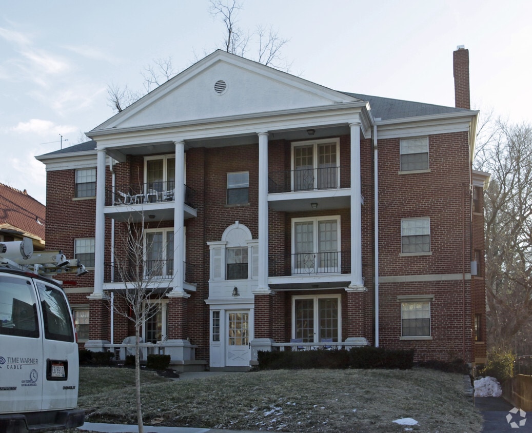 Building Photo - 3536 Stettinius Ave