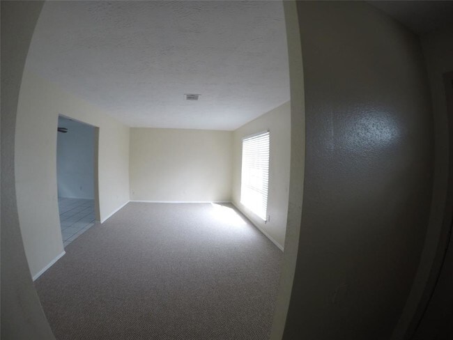 Building Photo - 205 Brookdale Dr