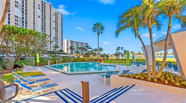 Foto del edificio - 4031 Gulf Shore Blvd N
