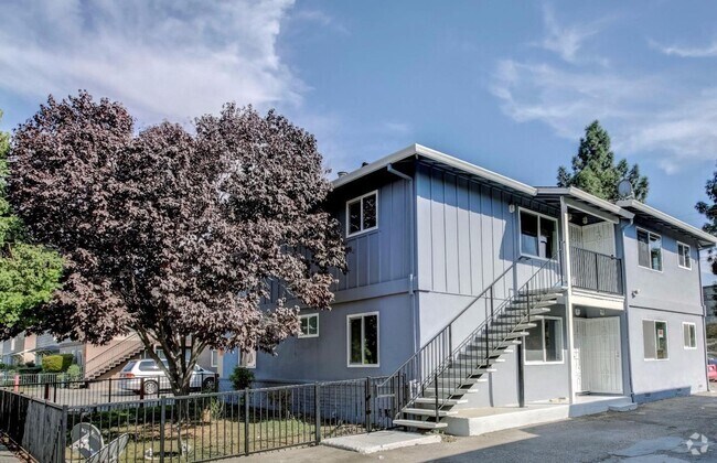 Building Photo - 832 Jeanne Ave