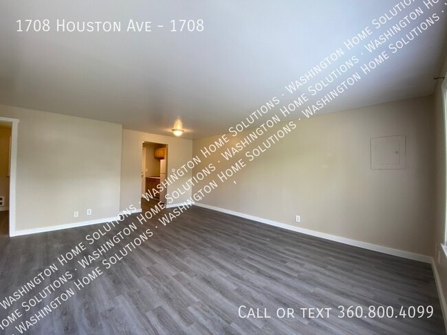 Building Photo - 1708 Houston Ave