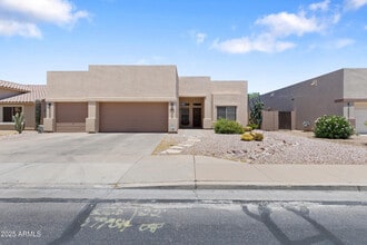 Building Photo - 10050 E Pantera Ave