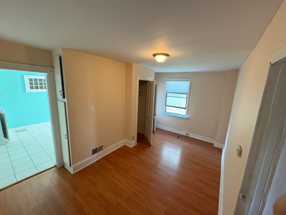Foto del edificio - 522 Saddle River Rd