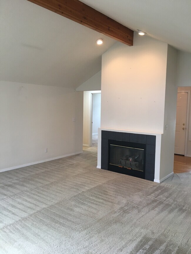 Foto del edificio - Spacious 3 BR Ranch on Quiet Cul-de-sac! V...