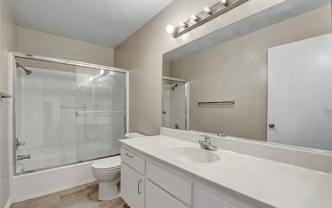 Foto del edificio - 3530 Elm Ave